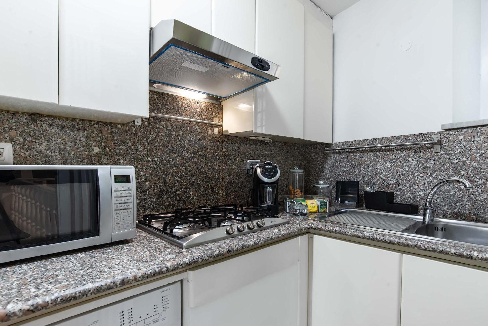 Black And White Suite Рим Экстерьер фото